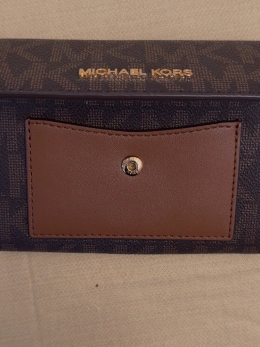 Michael Kors Jet Set 2 in 1 Wallet (NWOT) - Picture 3 of 4